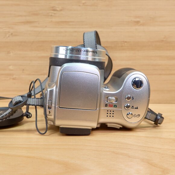 Kodak Easyshare Z650 6.1 MP Digital Camera, with 10x Optical Zoom - Picture 4 of 9